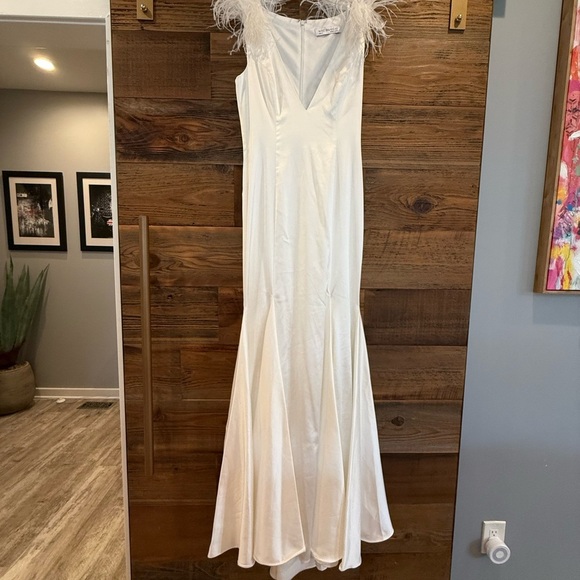 MacDuggal White Feather-Trimmed Gown 68137, White MRSP $798 - Picture 5 of 10
